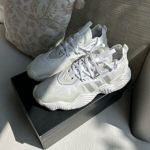 Adidas Trae Young 3 men’s basketball shoes